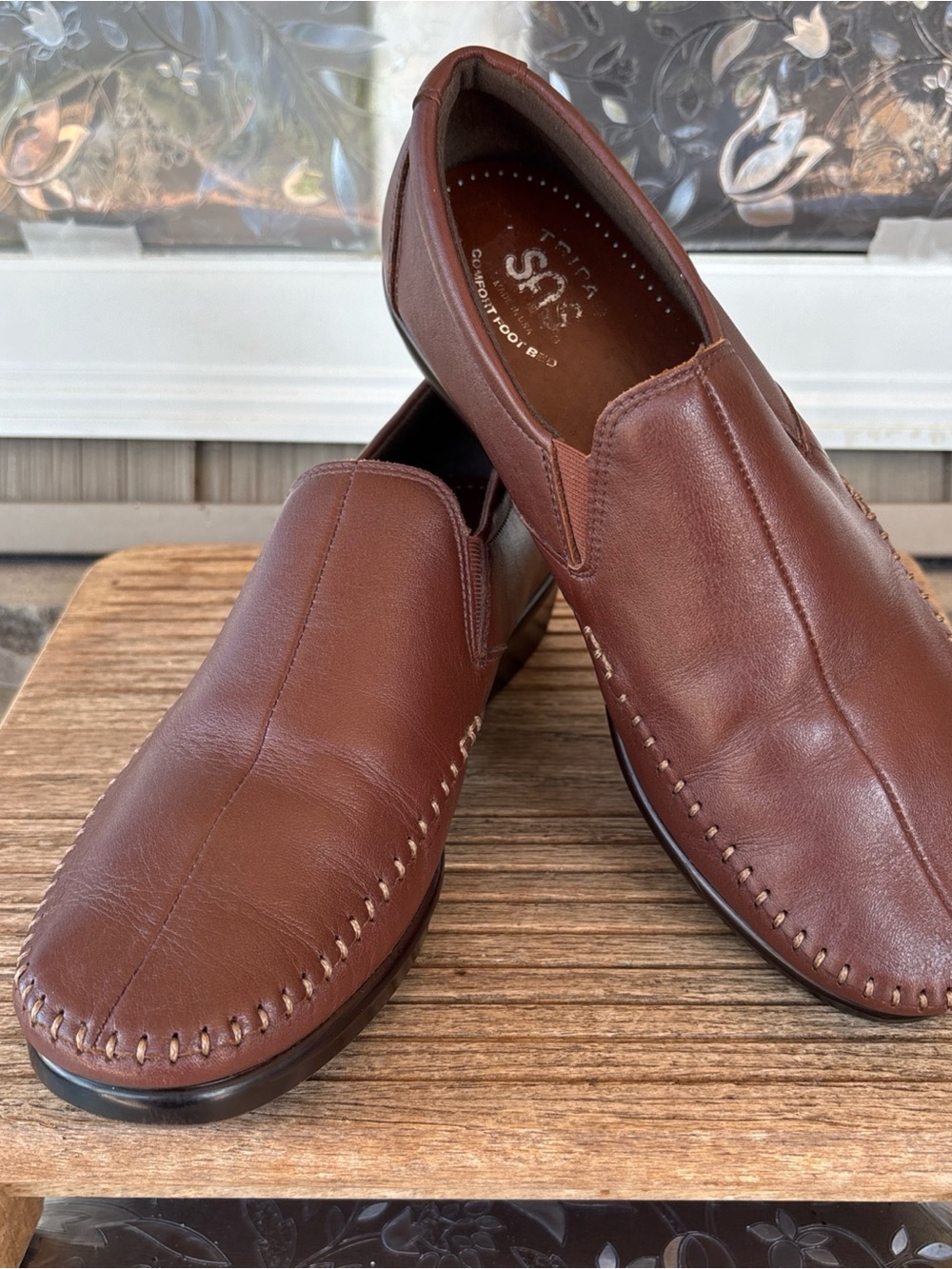 SAS Women's 8  Brown Slip-On Leather Loafers
